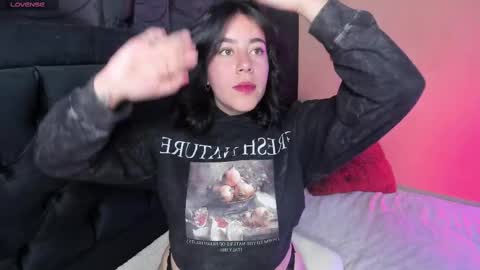 Hanah Montana Independent model online show from September 16, 1:30 pm