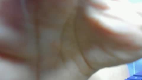 Hanna Lineros  online show from May 18, 12:33 pm