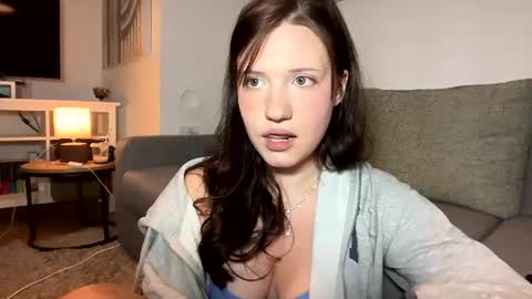 hanahwoods online show from July 1, 1:05 am