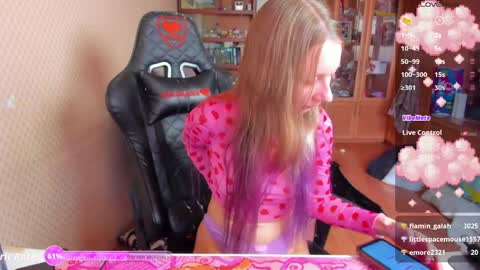 Mila online show from April 26, 8:45 am