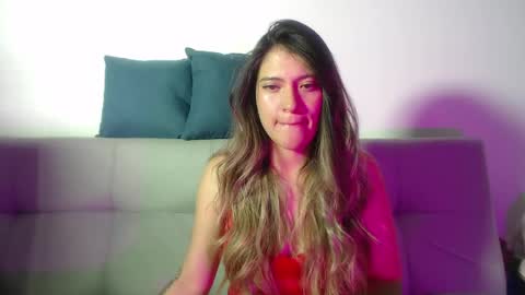 Hanna  online show from March 30, 2:55 am