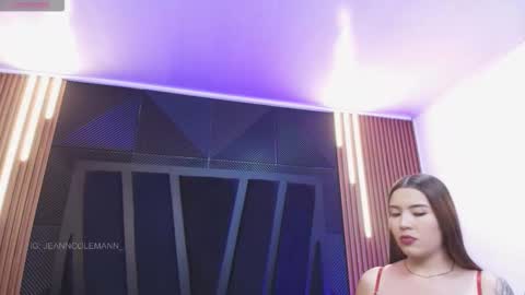 HANNA BECKER online show from February 24, 11:20 am