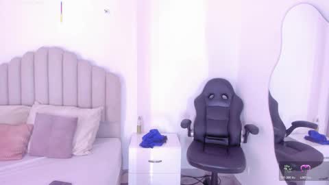 Hanna online show from March 8, 3:05 pm