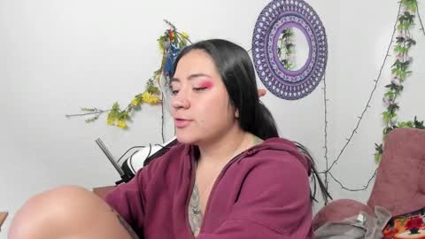 Camila online show from December 11, 6:52 pm