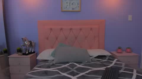 Hanna  online show from June 14, 2:24 am