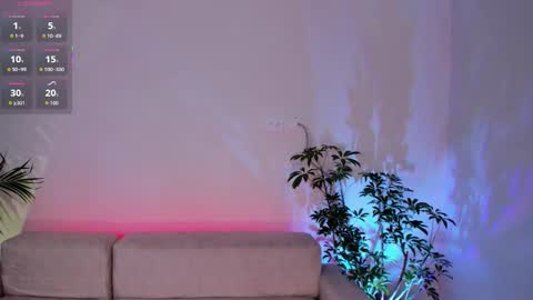 Hannah online show from October 8, 2:05 am