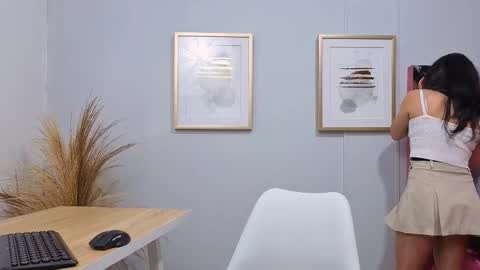 Maira online show from February 22, 8:10 pm