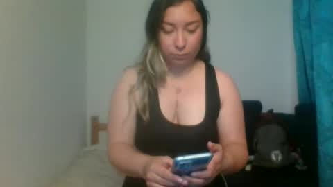 hannahevans2 online show from December 3, 11:29 pm