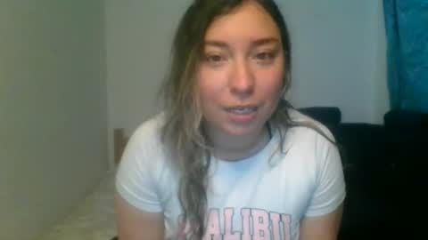 hannahevans2 online show from November 25, 12:02 am