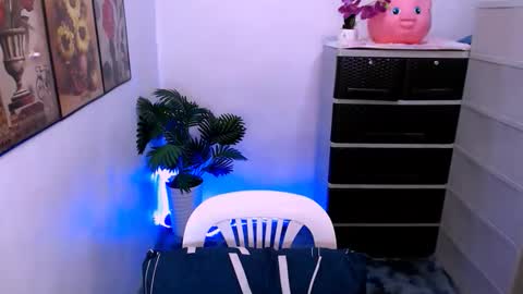 HANNAH online show from March 9, 12:19 pm