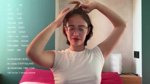 hannahinto online show from March 6, 12:33 pm