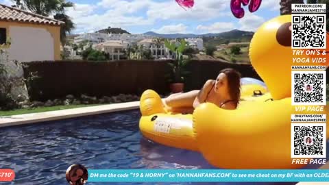 Hannah James online show from October 20, 2:42 pm