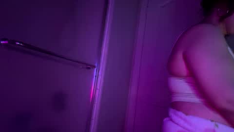 axxa online show from January 9, 11:47 am