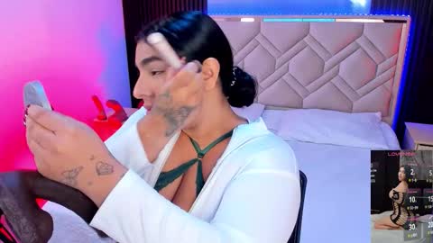 Hannasscott online show from November 26, 12:17 pm