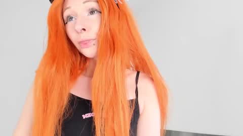 Hannah online show from February 22, 2:06 am