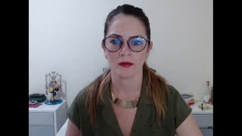 hanny_333 online show from January 27, 9:34 am