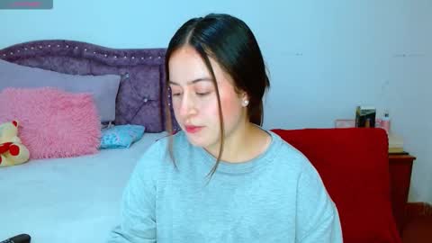 isabella   online show from February 24, 7:34 pm