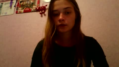 happyemily  online show from October 24, 6:48 pm