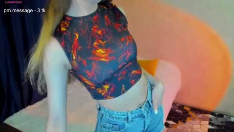 Stephanie online show from February 9, 6:16 pm