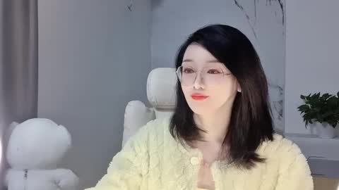 Daisy online show from March 8, 3:33 pm