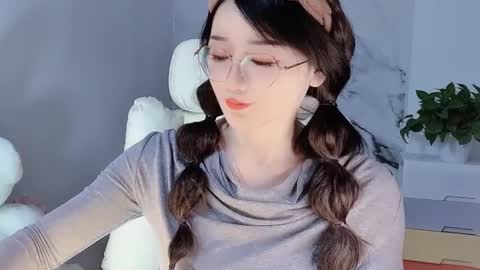 Daisy online show from December 18, 5:04 am