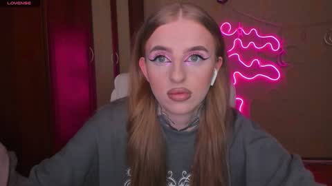 Julia online show from February 8, 5:51 am