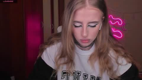 Julia online show from February 20, 5:23 am