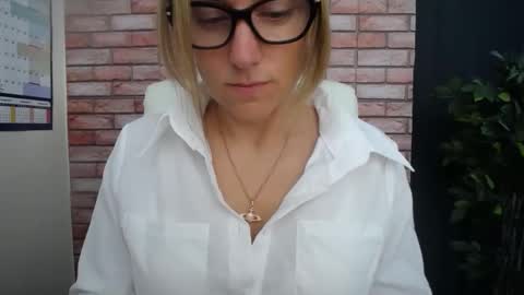 harleyrebz online show from September 29, 7:13 am