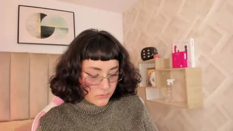 Haru Bonny online show from April 15, 7:47 pm