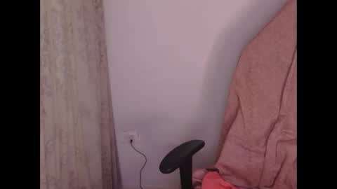 lady online show from May 19, 1:56 am