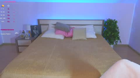 Hayle online show from January 13, 2:07 am