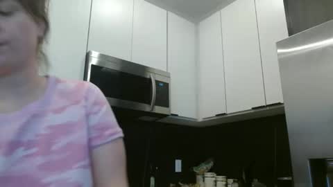 Hazel online show from March 30, 9:47 pm