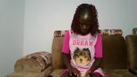 heart_star online show from January 5, 10:10 am