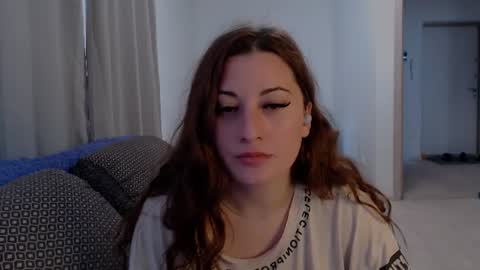 helen_adams_ online show from July 23, 6:10 am