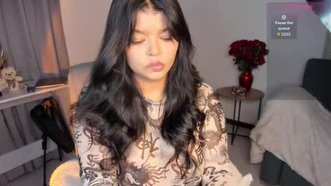 helen_miller online show from February 19, 11:57 pm