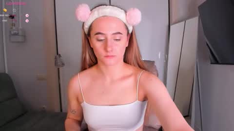 Helen online show from November 19, 3:12 pm