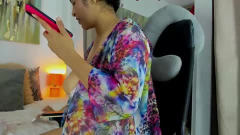 Helena Santos  online show from February 26, 10:11 pm