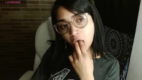  Only 18 cyrus online show from April 9, 1:19 am