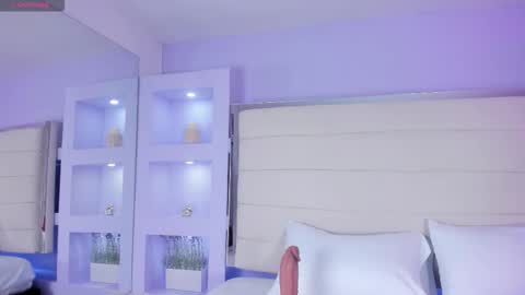 H E L E N A  online show from September 23, 7:45 pm