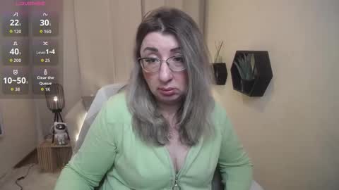 helenenigma online show from February 20, 7:47 pm