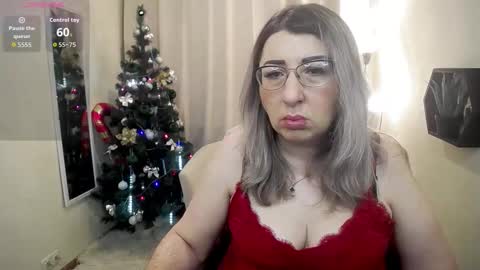 helenenigma online show from January 10, 7:18 pm