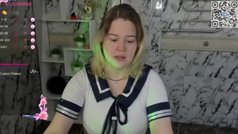 helenhartt online show from November 4, 6:07 am