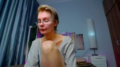 Helga online show from March 10, 11:38 pm