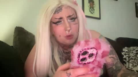 Bunnie Rotz online show from February 28, 8:53 am