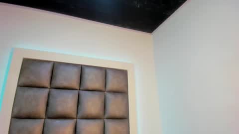 hellen__smith_ online show from September 24, 2:49 pm