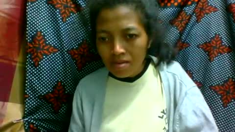 henitsaldy online show from July 14, 2:16 am