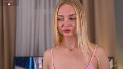 Becky online show from February 26, 8:13 am