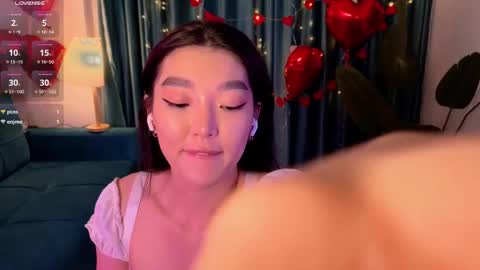 Audrey online show from February 17, 1:22 pm