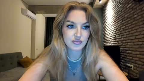 Hi lina online show from June 15, 2:34 am