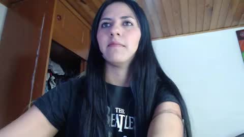 hilaril18 online show from September 28, 4:12 pm